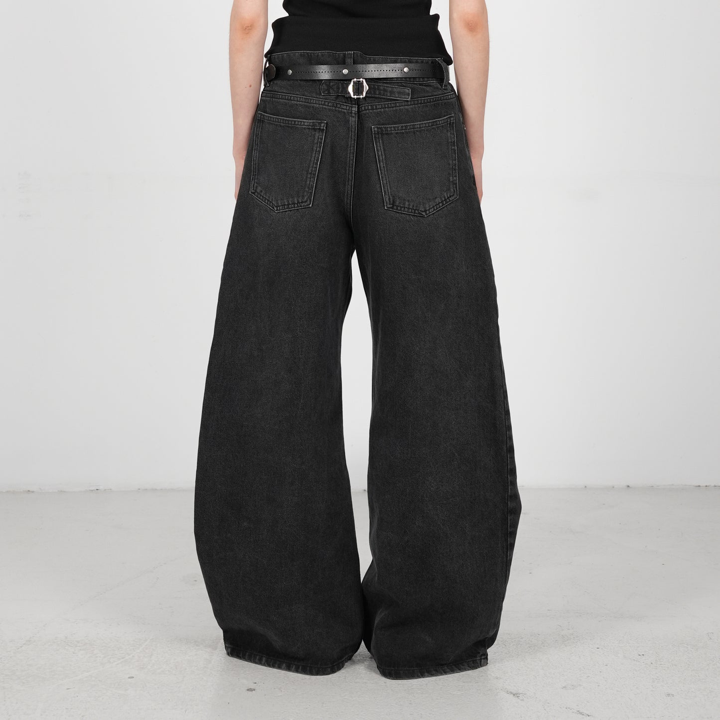 Barrel Jeans
