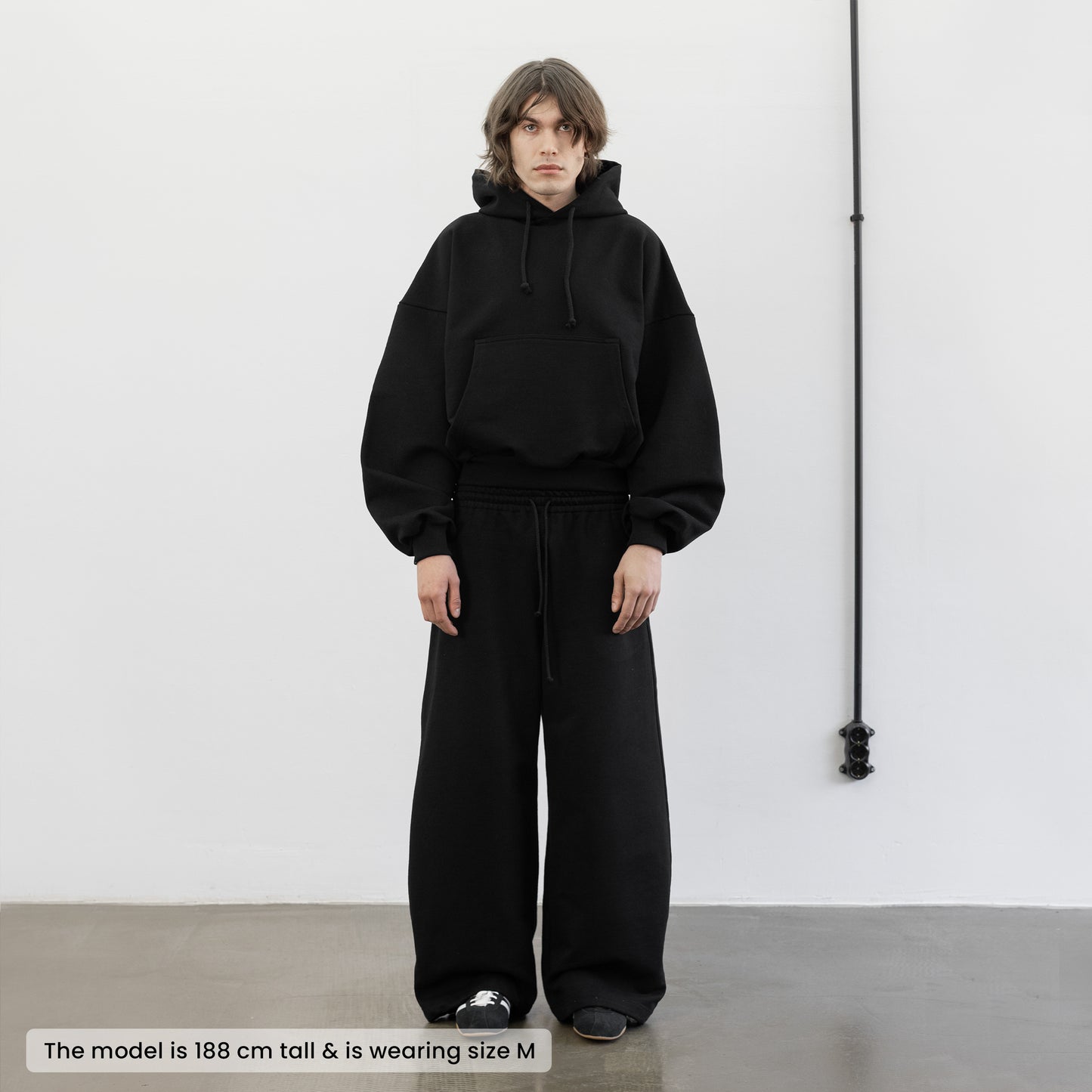 Balloon Fleece Hoodie (Black)