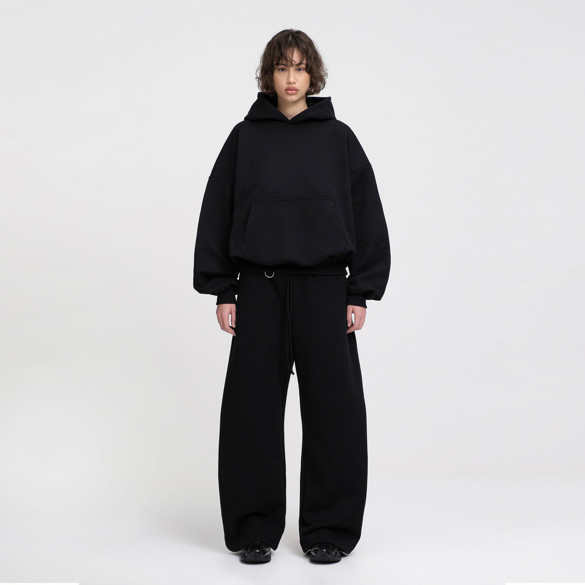 Flowy Barrel Sweatpants (Black)